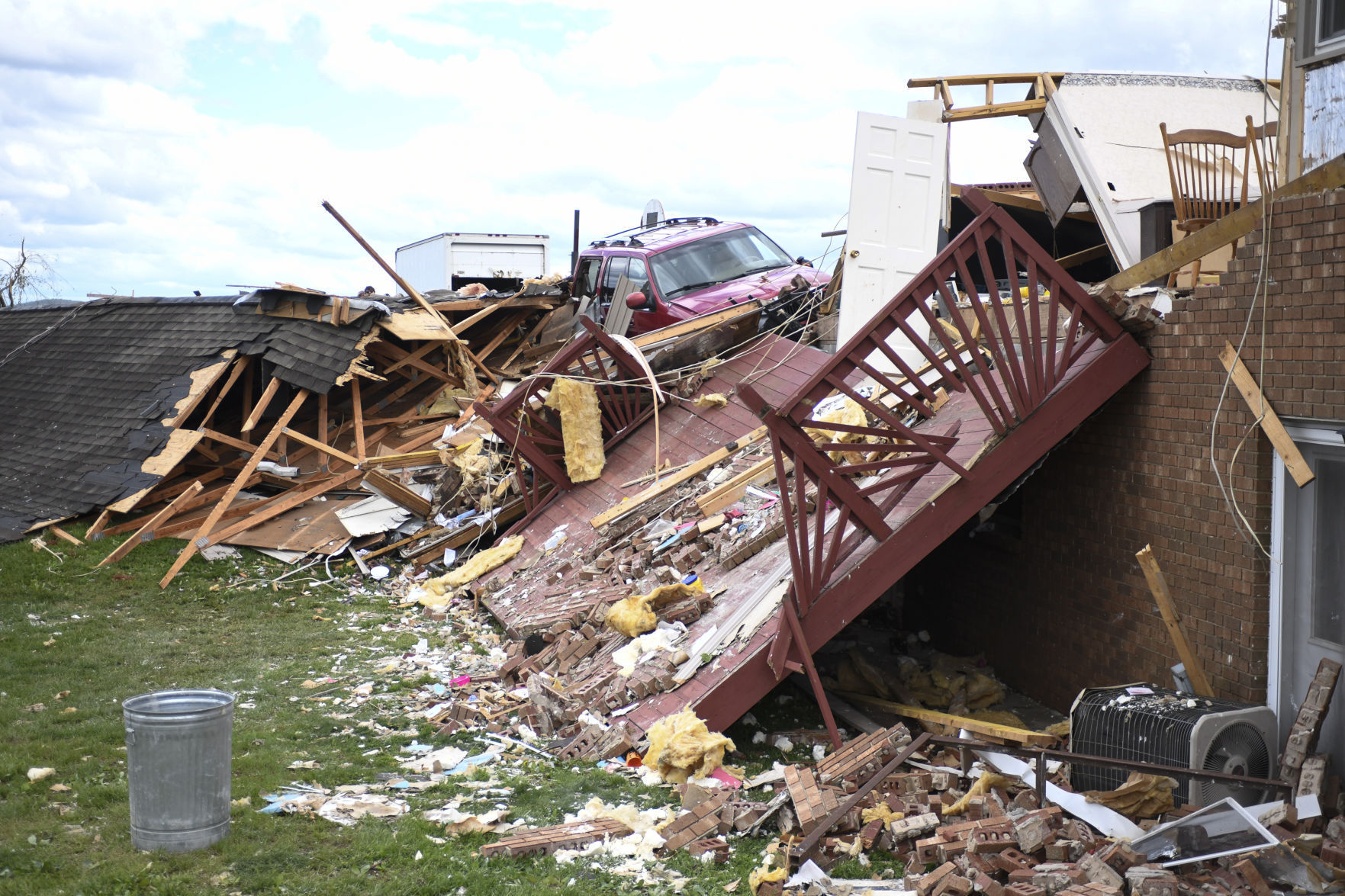 DH FranklinCoTornado 04202019 p08